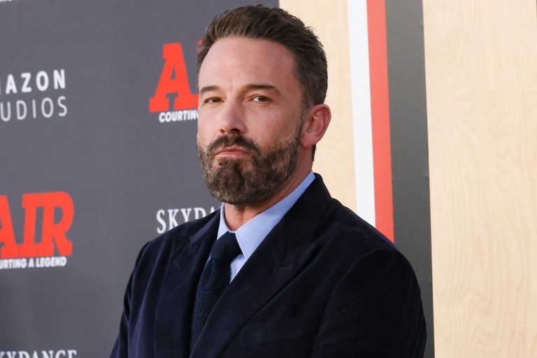 Ben Affleck Talks About His Paparazzi-Face, Explains Why He Always ...