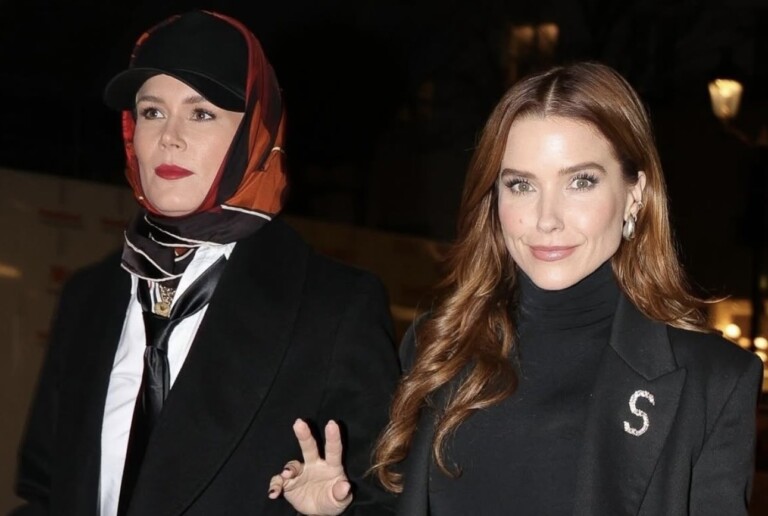 Sophia Bush & Girlfriend Ashlyn Harris Take Paris by Storm for a Date Night! Sophia Bush & Girlfriend Ashlyn Harris Take Paris by Storm for a Date Night!